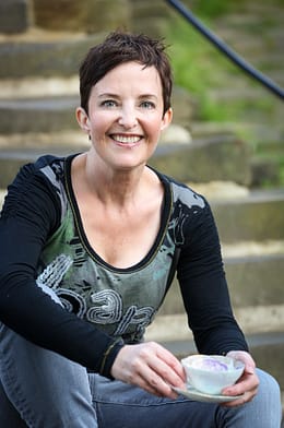 Cromerty York - British Female Voiceover - The Best Voiceover For Your Project