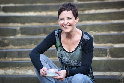 Cromerty York - Female British Voiceover and Voice Actor